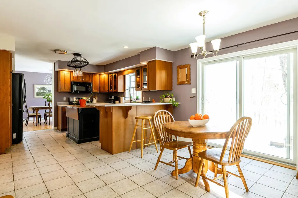 12 Pine Brae Lane Rockport ME 04856