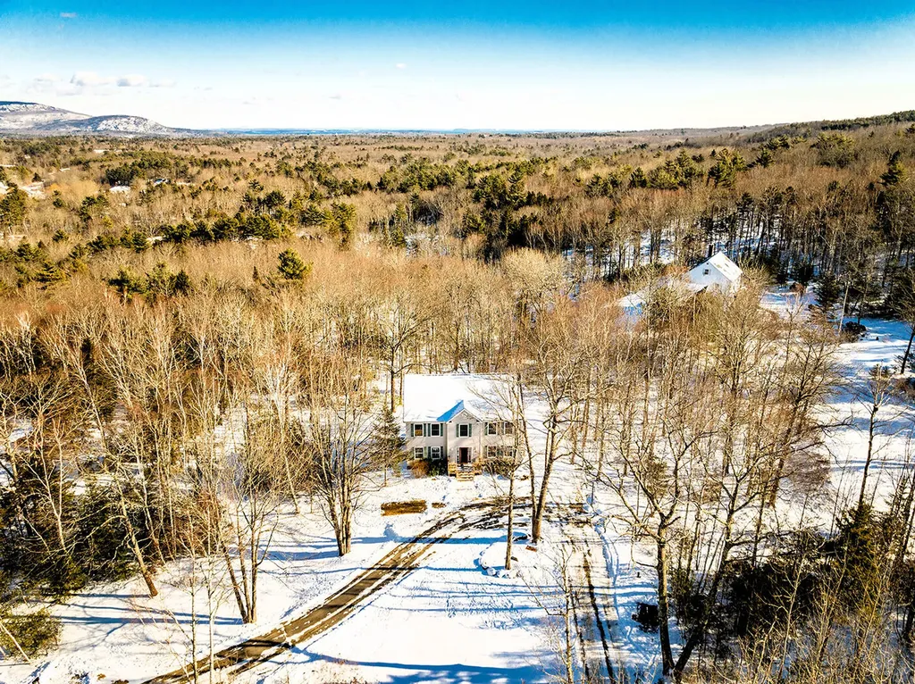 12 Pine Brae Lane Rockport ME 04856