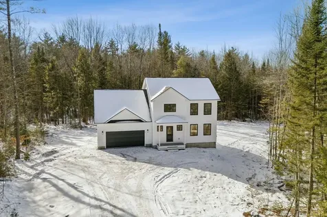 18 Boundary Way New Gloucester ME 04260