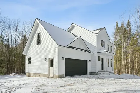 18 Boundary Way New Gloucester ME 04260