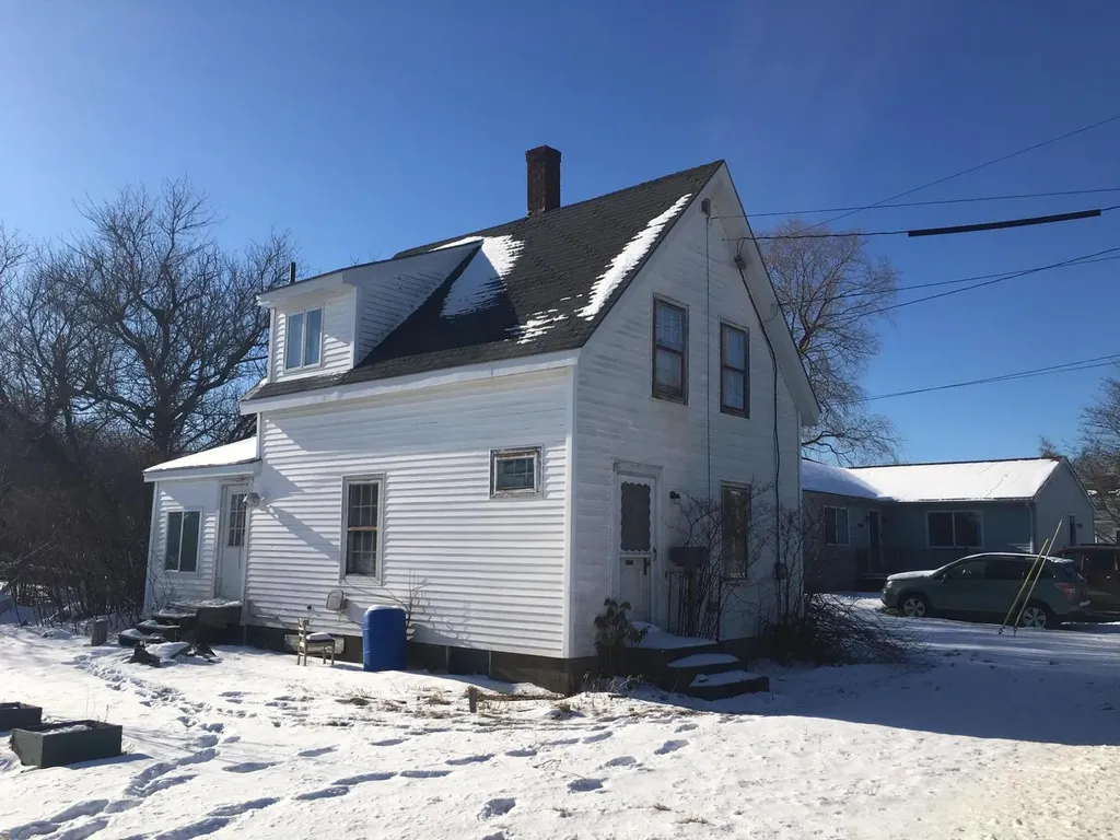 34 Thomaston Street Rockland ME 04841
