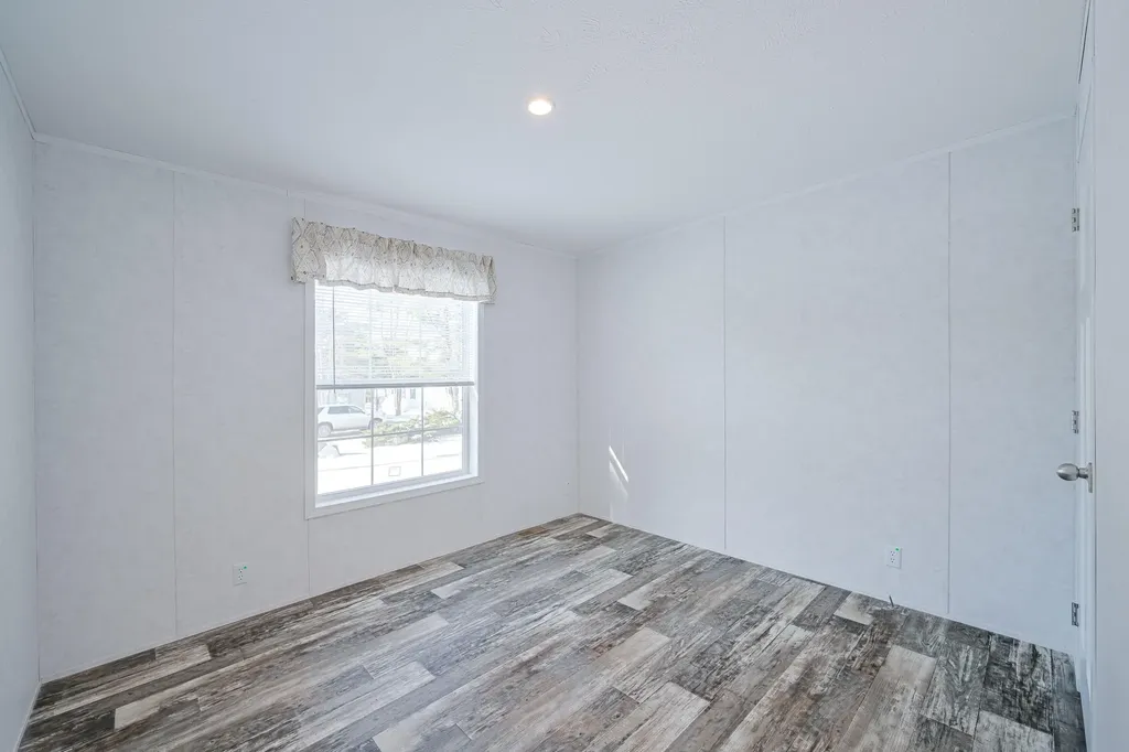 19 Woodlawn Circle Randolph ME 04346