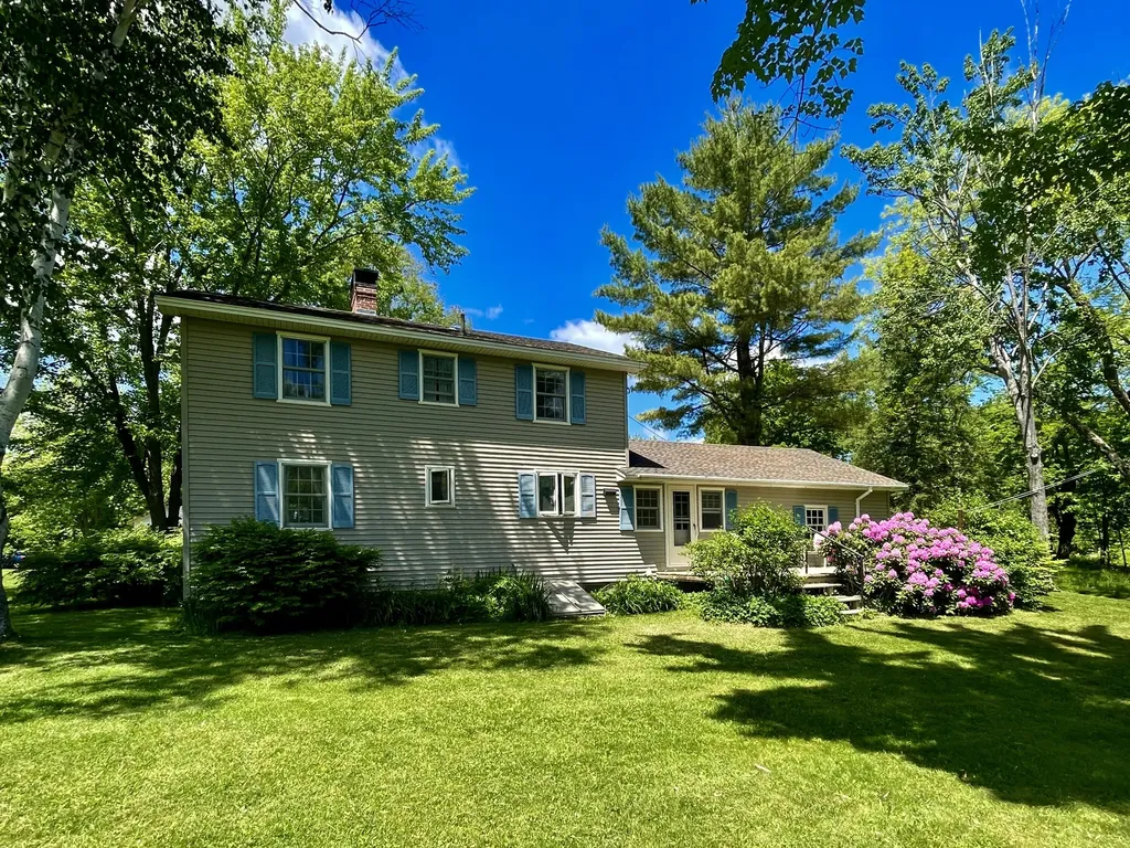 5 Wallace Lane Orono ME 04473