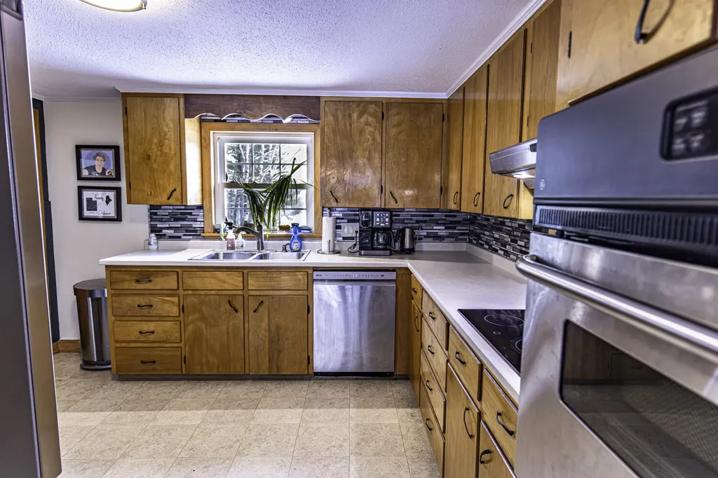22 Betts Road Orrington ME 04474