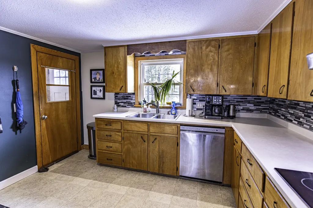 22 Betts Road Orrington ME 04474