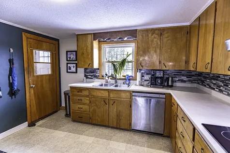 22 Betts Road Orrington ME 04474