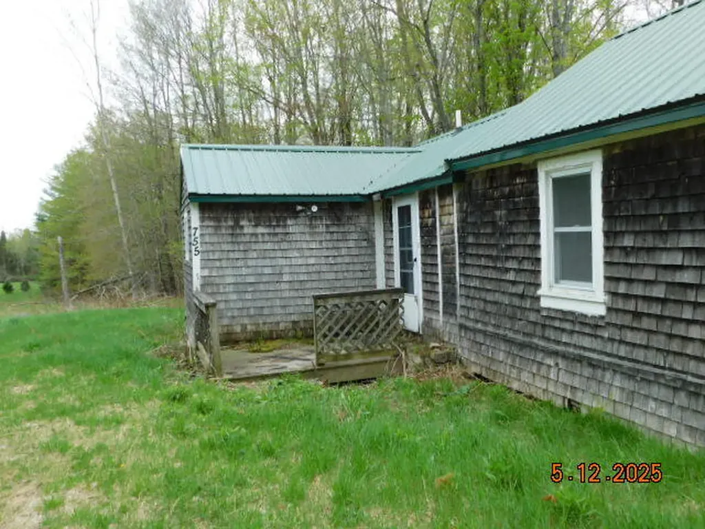755 Airport Road Dexter ME 04930