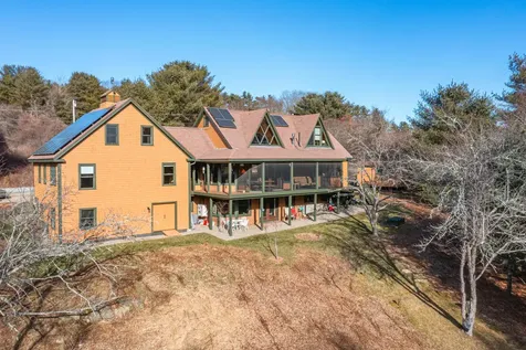 19 Biscay Lakes Shore Bristol ME 04539