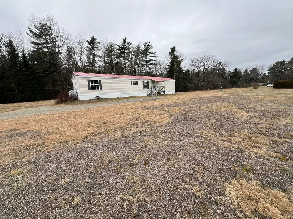 241 Rocky Road Northport ME 04849