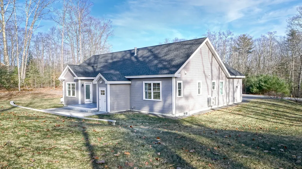 55 Twilight Lane Gorham ME 04038