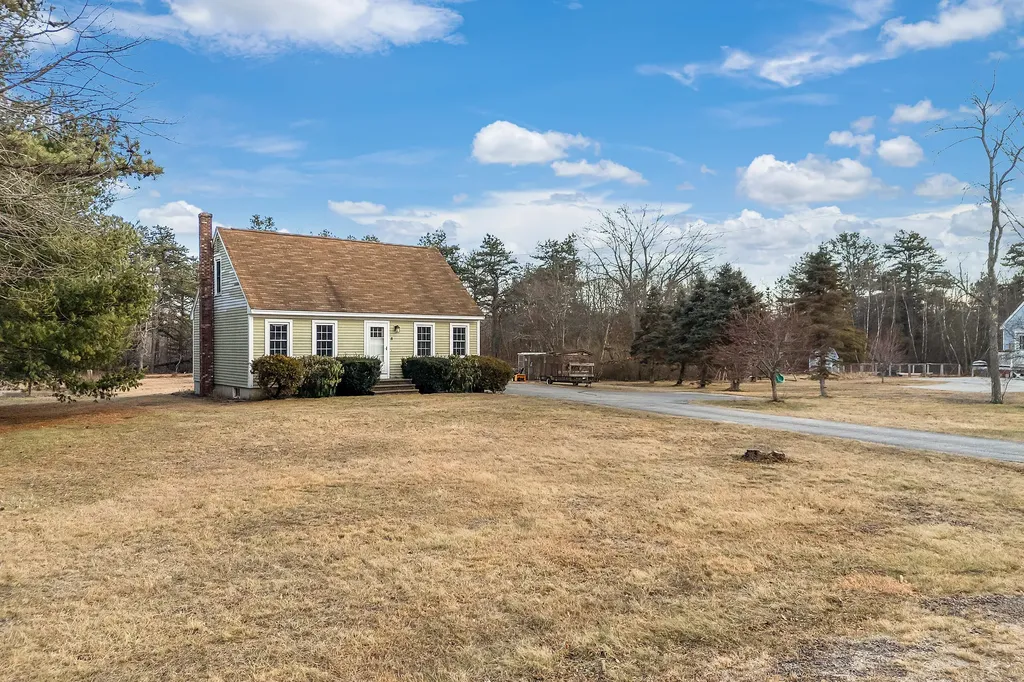 8 Tanglewood Drive Kennebunk ME 04043