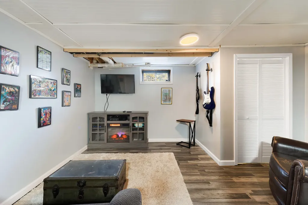 8 Tanglewood Drive Kennebunk ME 04043