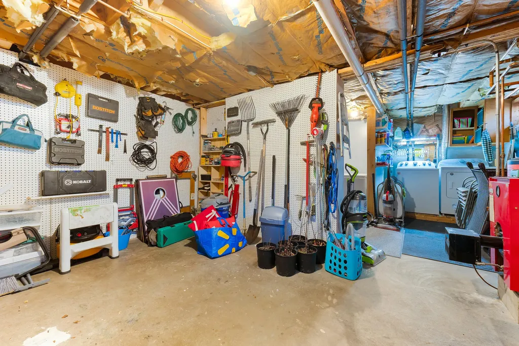 8 Tanglewood Drive Kennebunk ME 04043