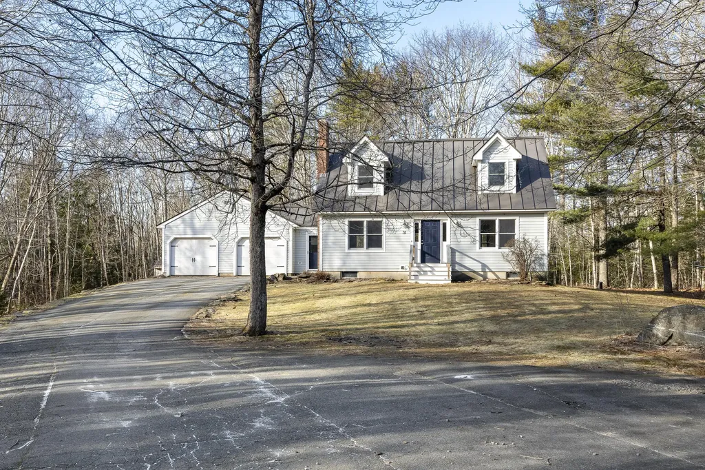 31 Partridge Lane Nobleboro ME 04555