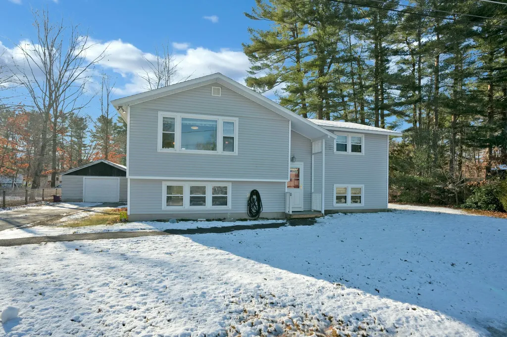 4 Spiro Avenue Gray ME 04039