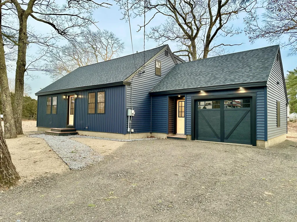 31 Hennessey Avenue Brunswick ME 04011