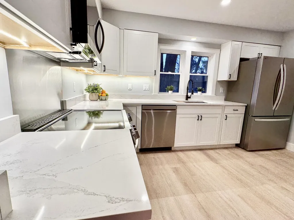 31 Hennessey Avenue Brunswick ME 04011