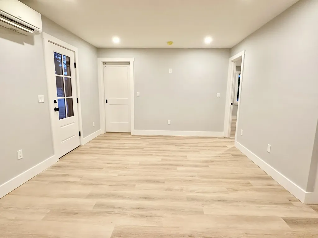 31 Hennessey Avenue Brunswick ME 04011