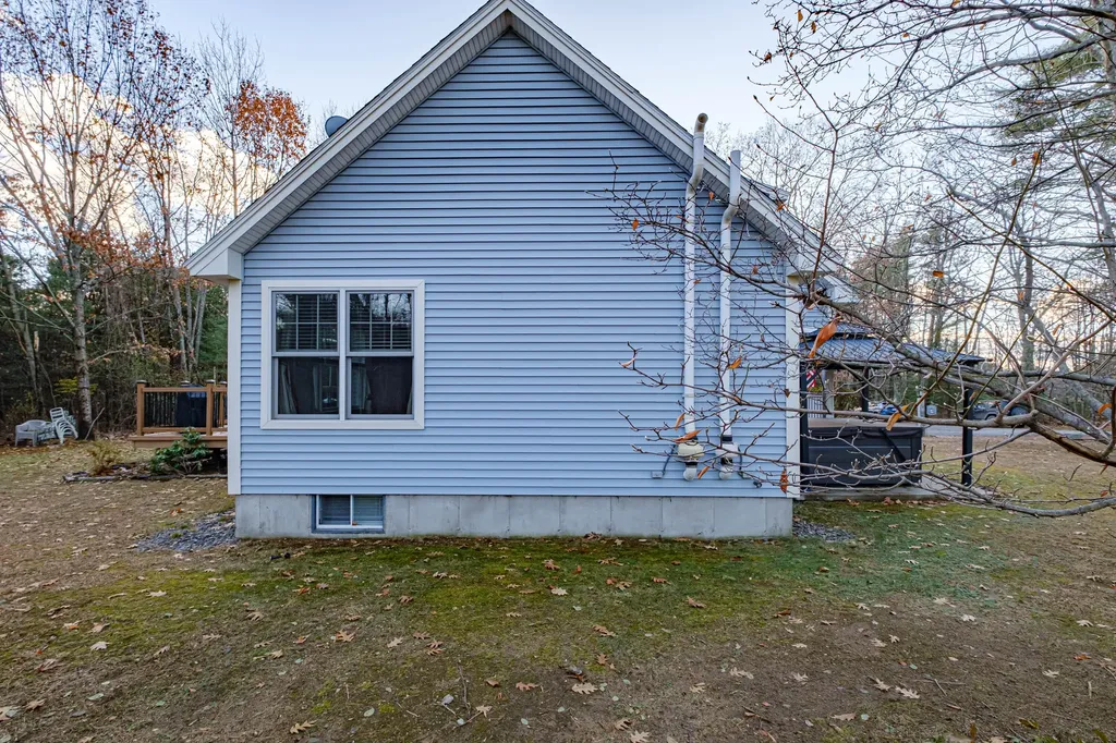 8 Cobb Farm Road Windham ME 04062
