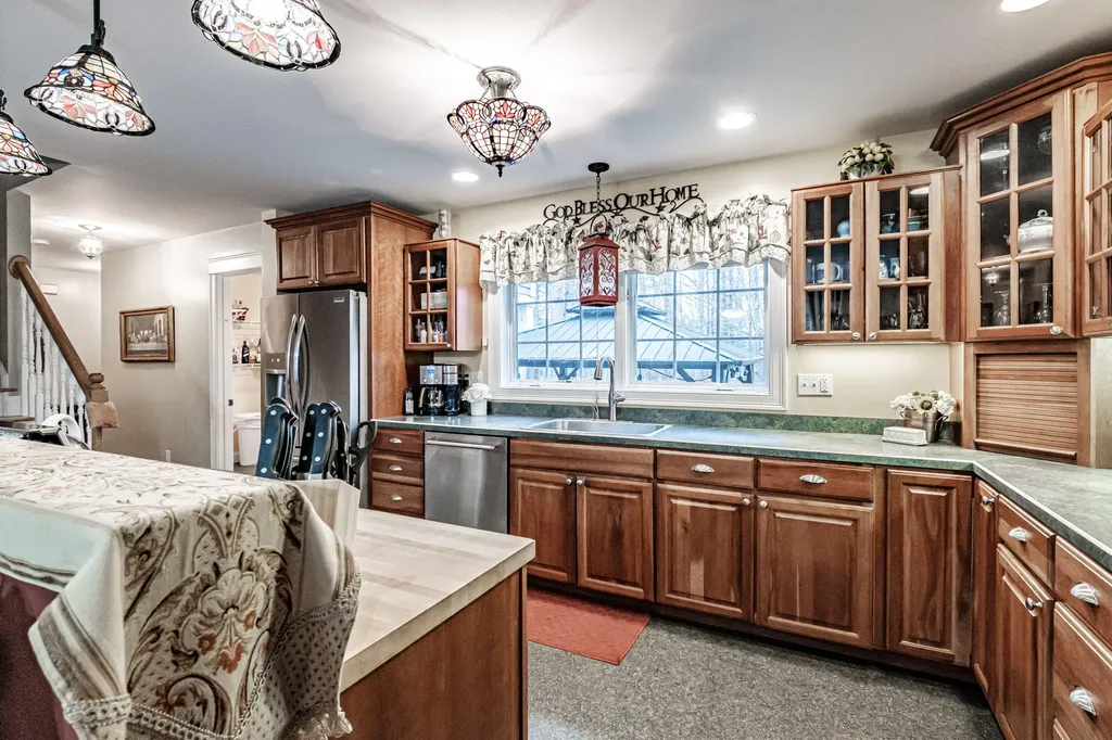 8 Cobb Farm Road Windham ME 04062