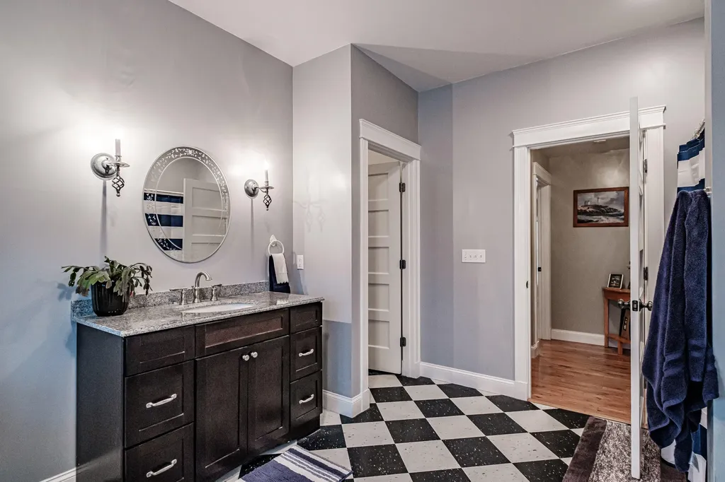 8 Cobb Farm Road Windham ME 04062