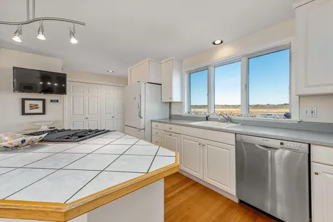 554 Ocean Avenue Wells ME 04090