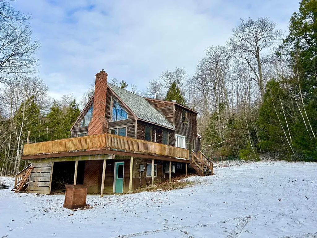 124 E Benton Road Benton ME 04901