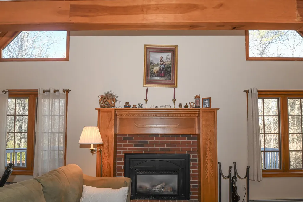 22 Jewett Road Raymond ME 04071