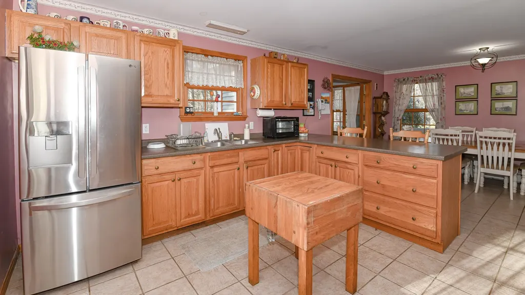 22 Jewett Road Raymond ME 04071