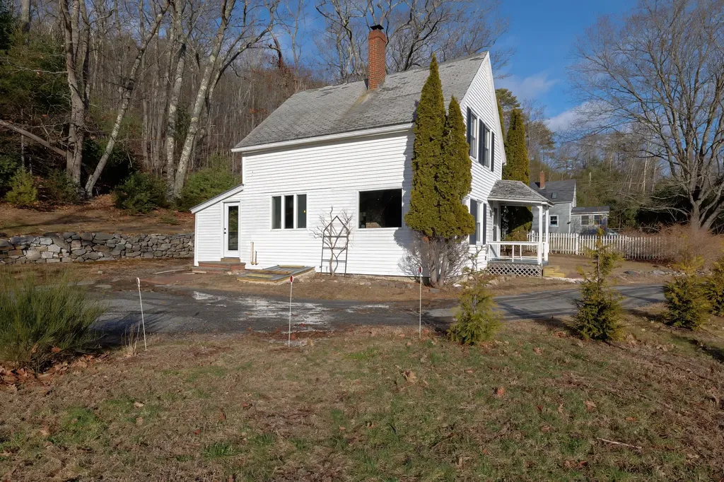 301 Mines Road Blue Hill ME 04614
