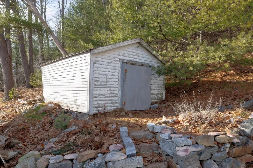 301 Mines Road Blue Hill ME 04614