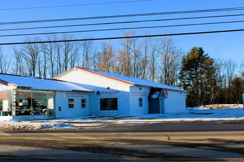 157 W Broadway Lincoln ME 04457