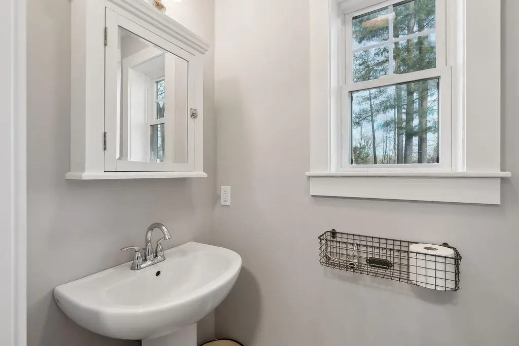 37 Dc Drive Eliot ME 03903