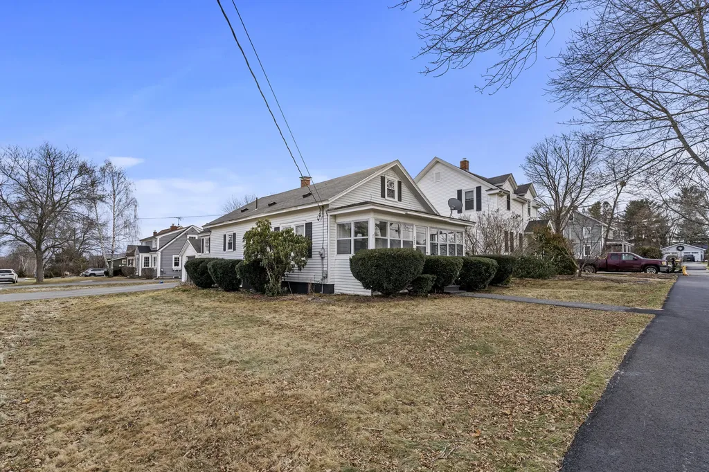 242 7th Street Bangor ME 04401