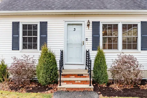 3 Cynthia Circle Bangor ME 04401