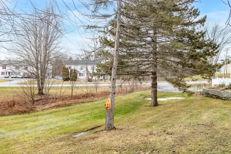3 Cynthia Circle Bangor ME 04401
