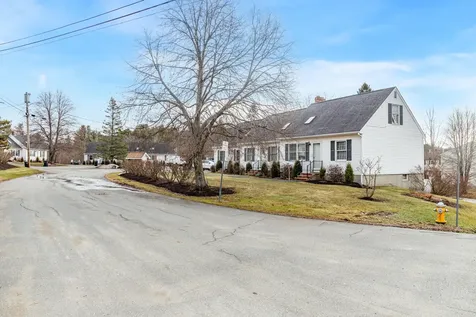 3 Cynthia Circle Bangor ME 04401