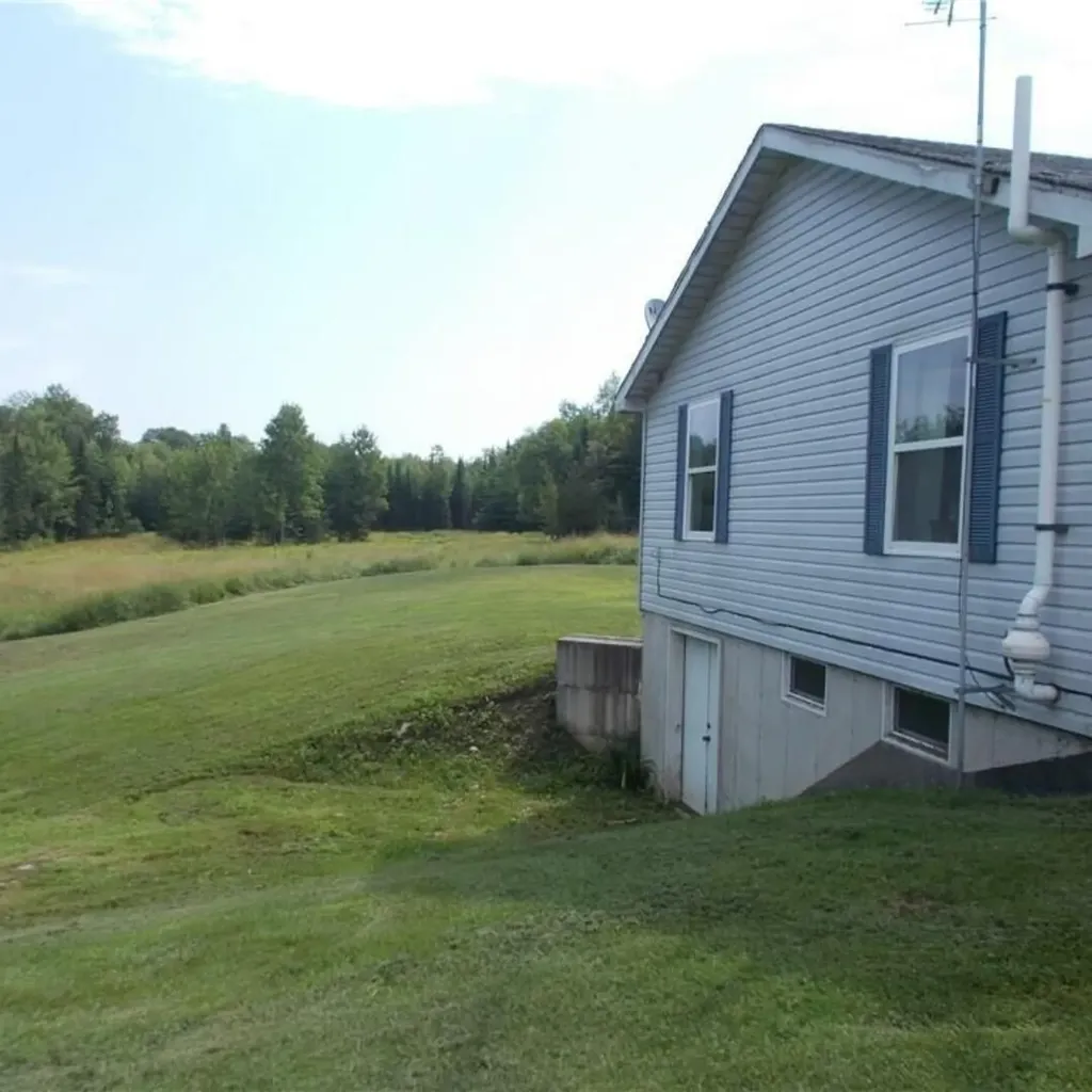 56 Wing Lane Cornville ME 04976
