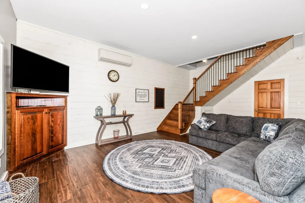 100 George Thomas Road New Sharon ME 04955