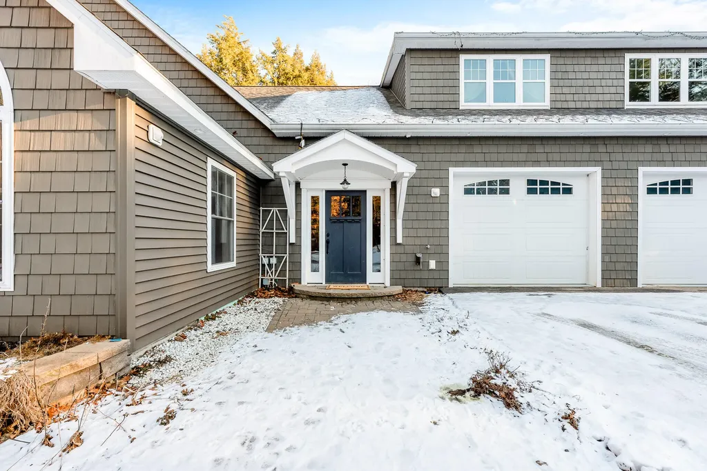 100 George Thomas Road New Sharon ME 04955