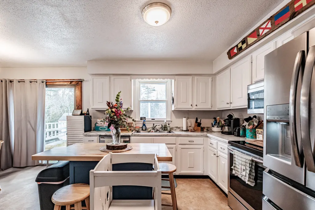 36 Page Avenue Wiscasset ME 04578