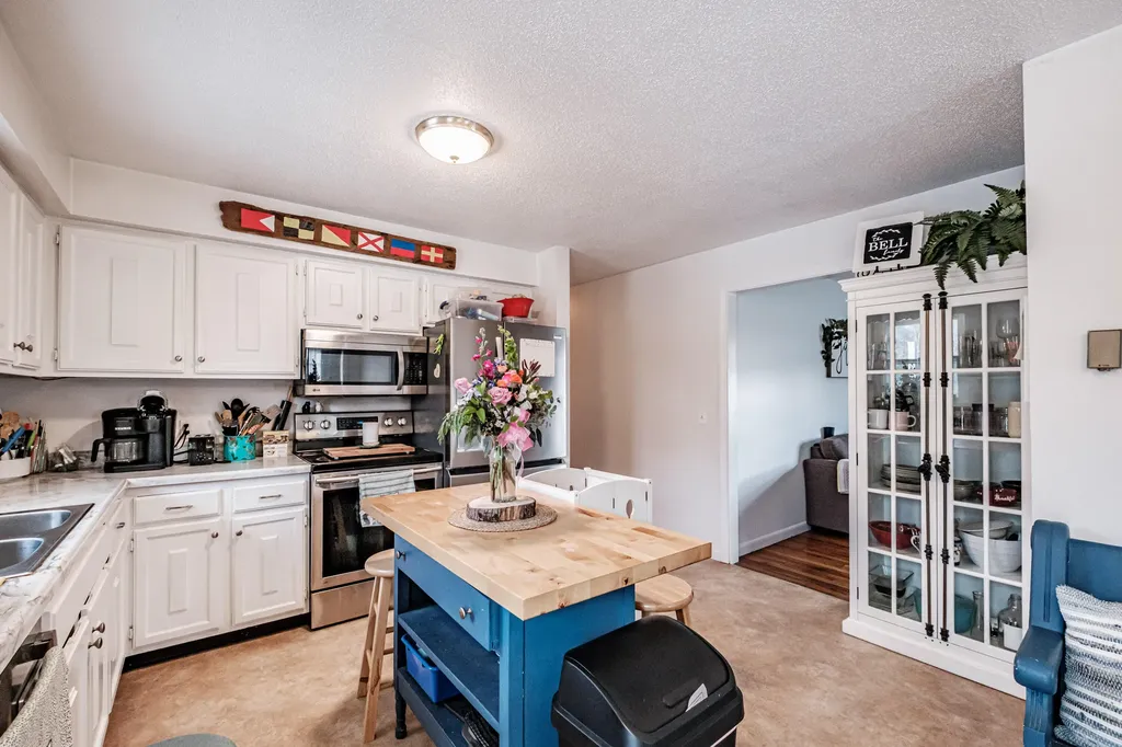 36 Page Avenue Wiscasset ME 04578