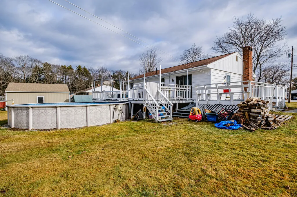 36 Page Avenue Wiscasset ME 04578