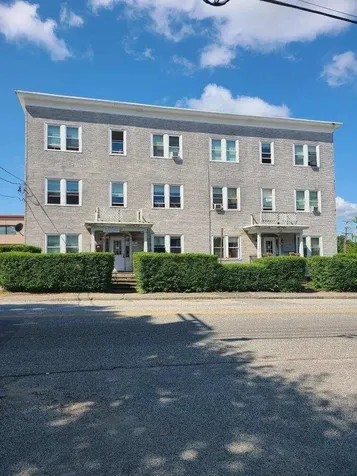 163 Bates Street Lewiston ME 04240