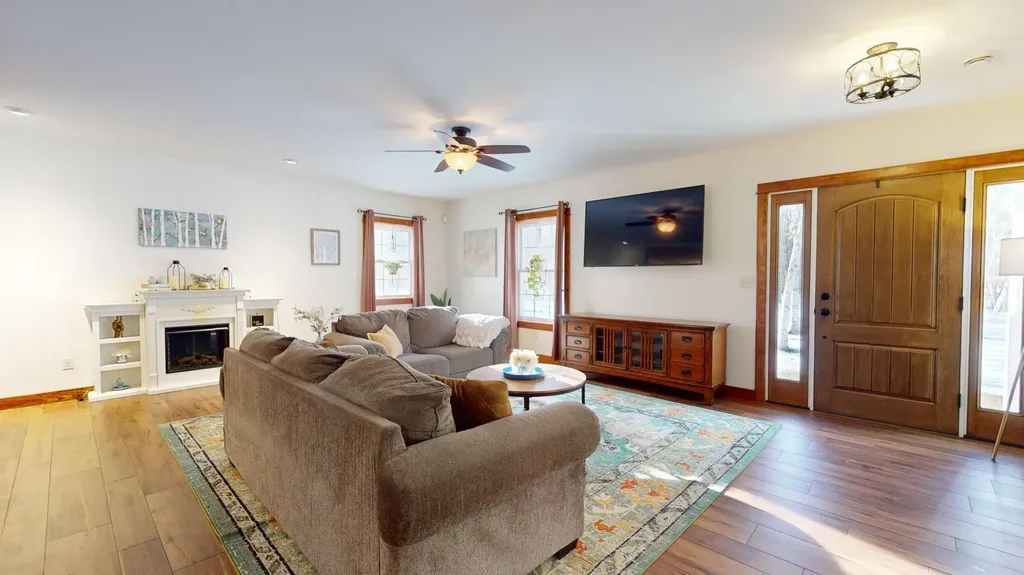 81 Nezinscot Drive Turner ME 04282