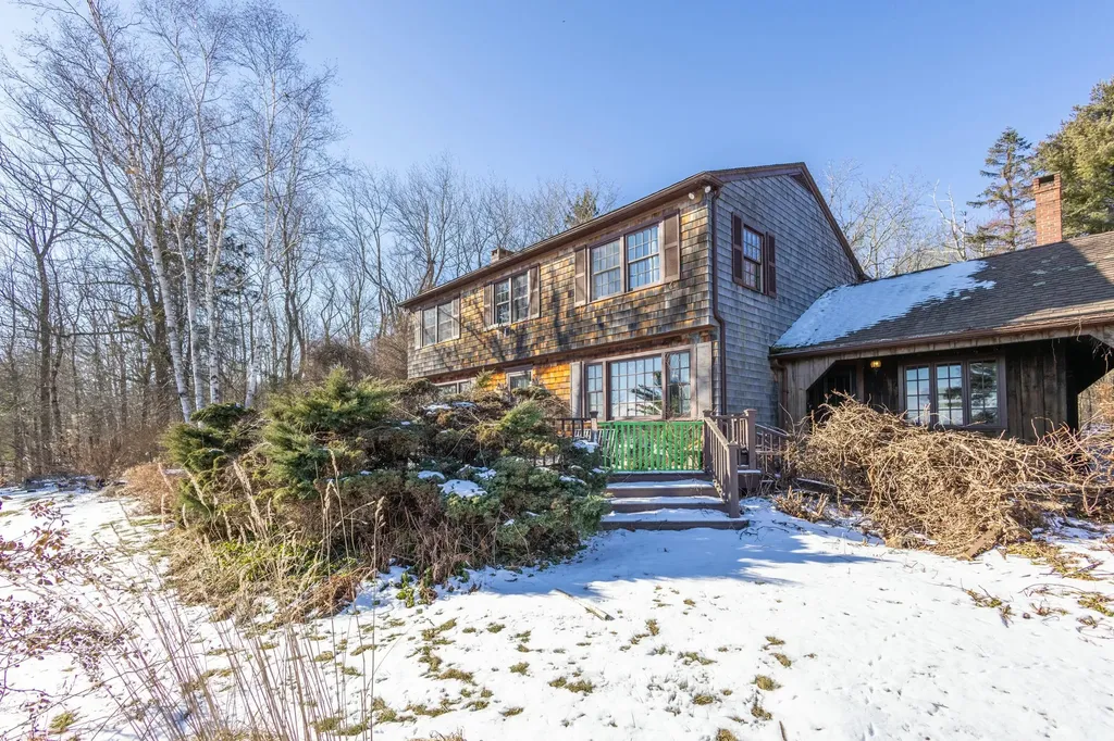 200 Belfast Road Camden ME 04843