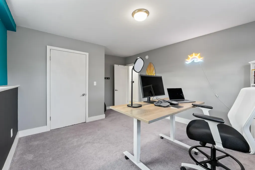 6 Apple Lane Standish ME 04084