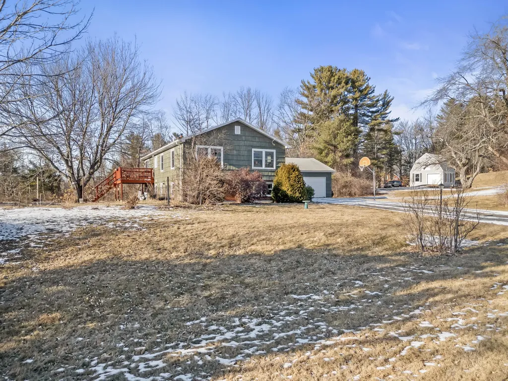 6 Apple Lane Standish ME 04084