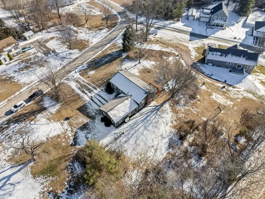 6 Apple Lane Standish ME 04084
