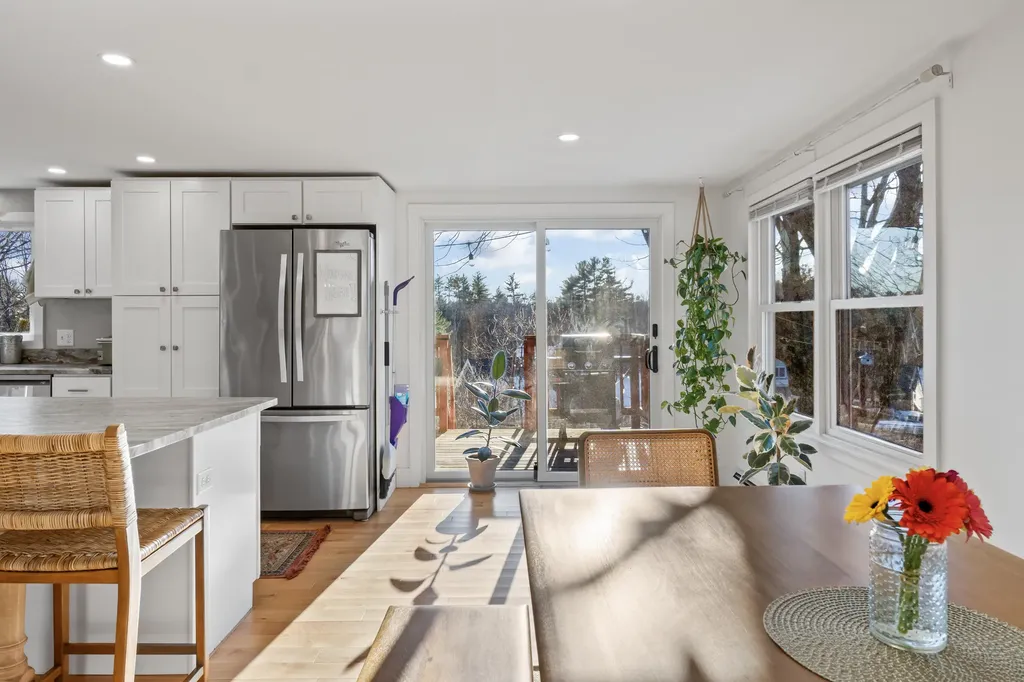 6 Apple Lane Standish ME 04084